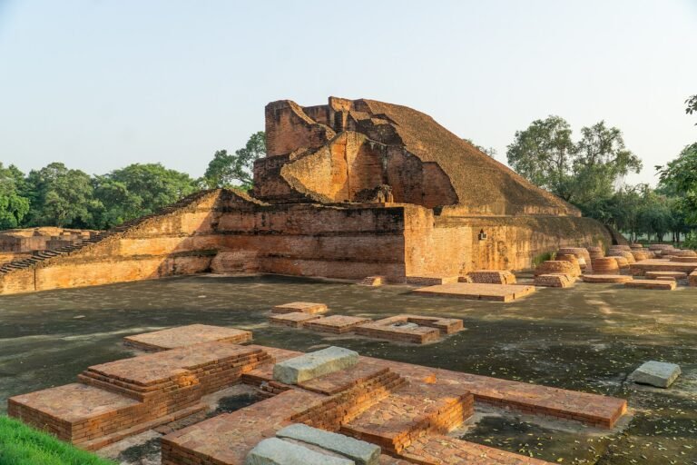 Sariputta Stupa (Temple 3) at the ruins of Nalanda Mahavihara